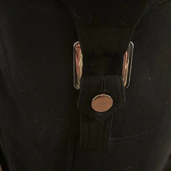 Cache contour collection Black Jacket. Great silver accents